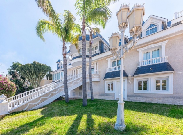 Återförsäljning - Villa - Playa San Juan