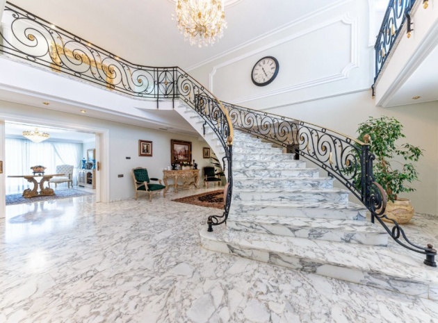 Återförsäljning - Villa - Playa San Juan