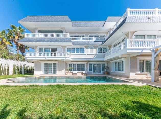 Återförsäljning - Villa - Playa San Juan