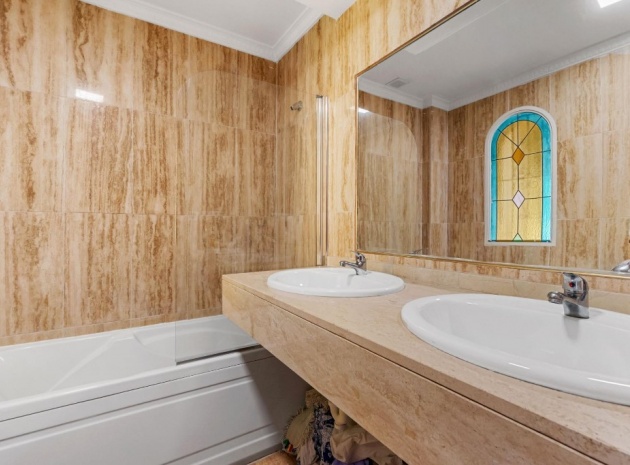 Återförsäljning - Villa - Villamartin