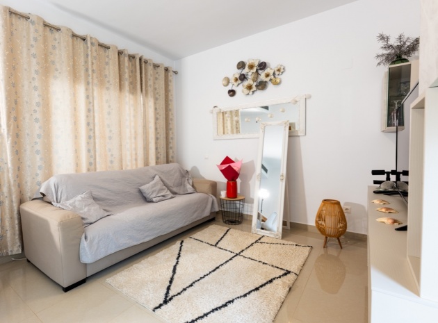 Wederverkoop - Herenhuis - Punta Prima