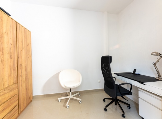 Wederverkoop - Herenhuis - Punta Prima