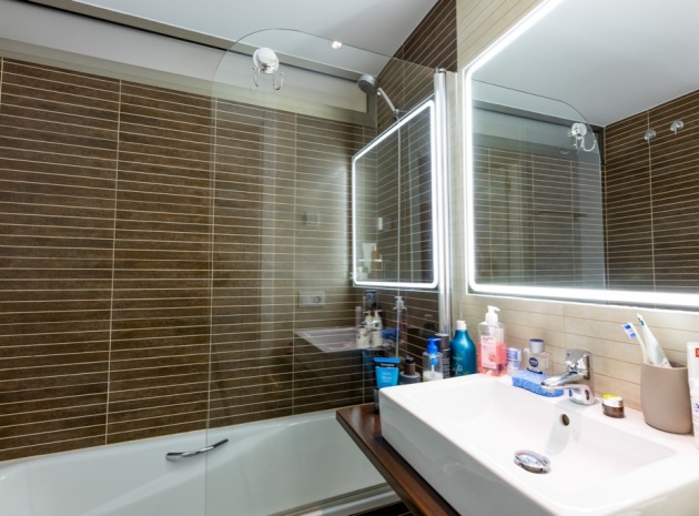 Wederverkoop - Herenhuis - Punta Prima