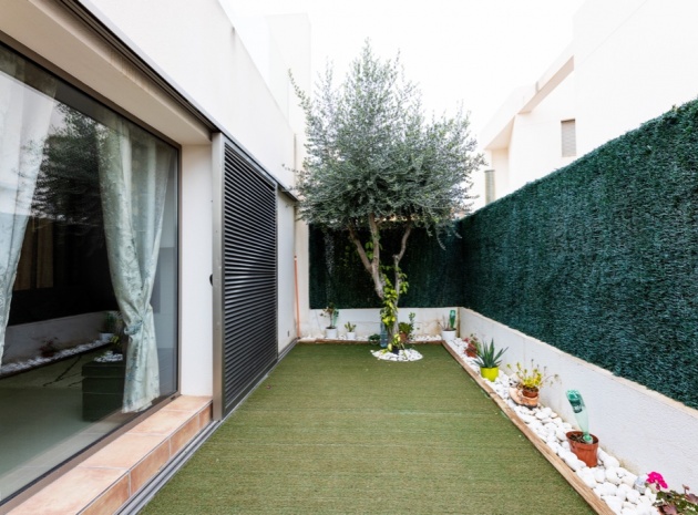 Wederverkoop - Herenhuis - Punta Prima