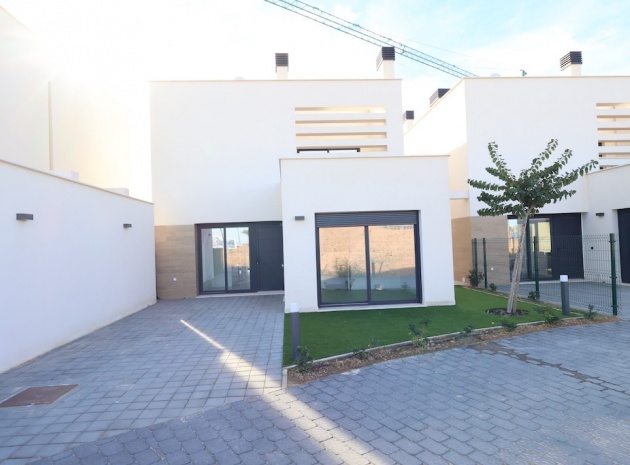 Resale - Villa - Los Alcazares