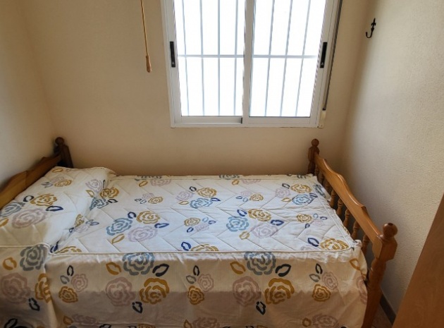 Återförsäljning - Lägenhet - Torrevieja