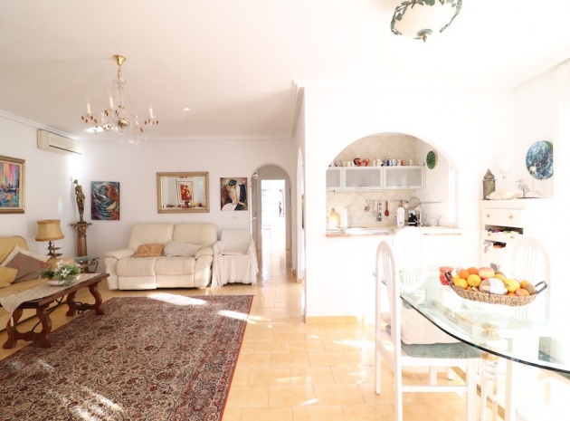 Resale - Villa - La Zenia