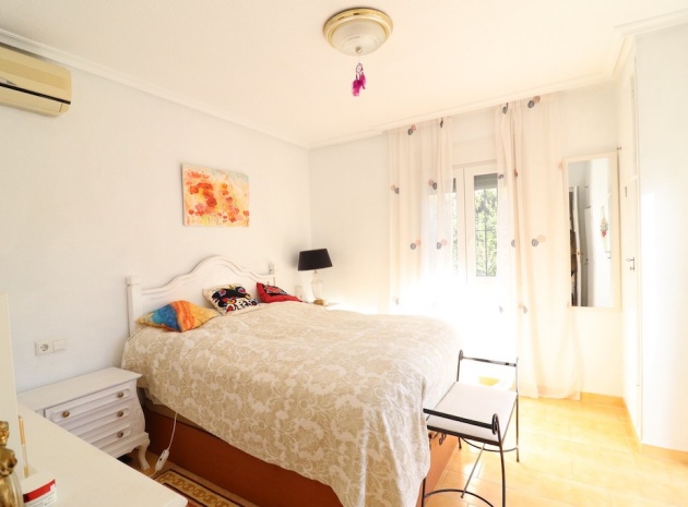 Resale - Villa - La Zenia