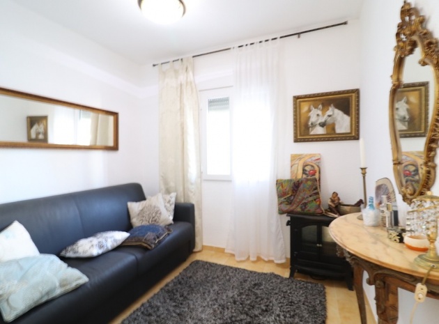 Resale - Villa - La Zenia