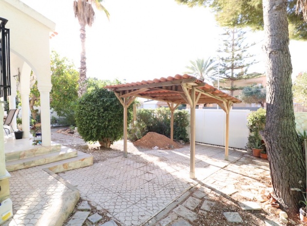 Resale - Villa - La Zenia