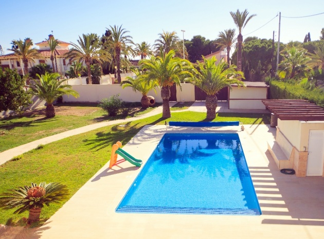 Återförsäljning - Villa - Cabo Roig