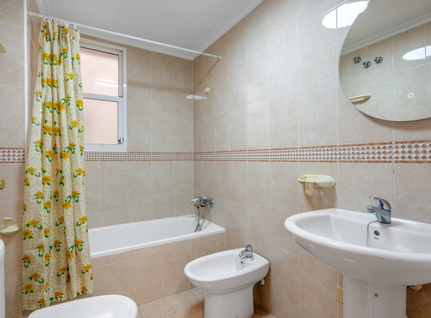 Återförsäljning - Lägenhet - Torrevieja