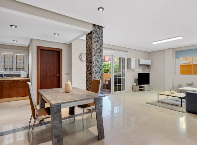 Resale - Apartment - Cabo Roig