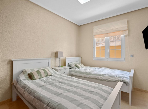 Resale - Apartment - Cabo Roig