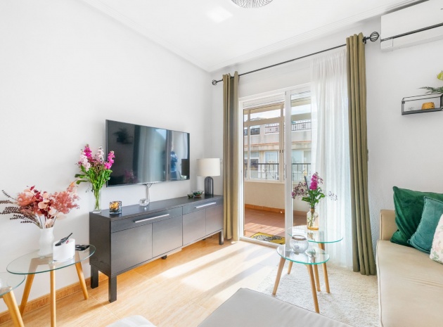 Resale - Apartment - Playa Flamenca - la mirada