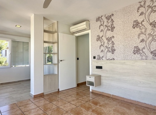 Resale - Villa - Orihuela Costa - Villamartin