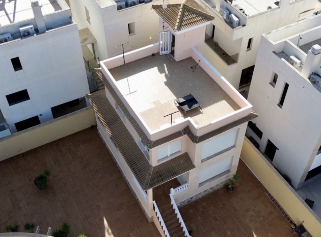 Resale - Villa - Orihuela Costa - Villamartin