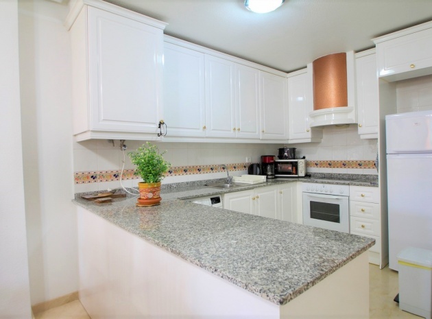 Resale - Apartment - Villamartin - las violetas