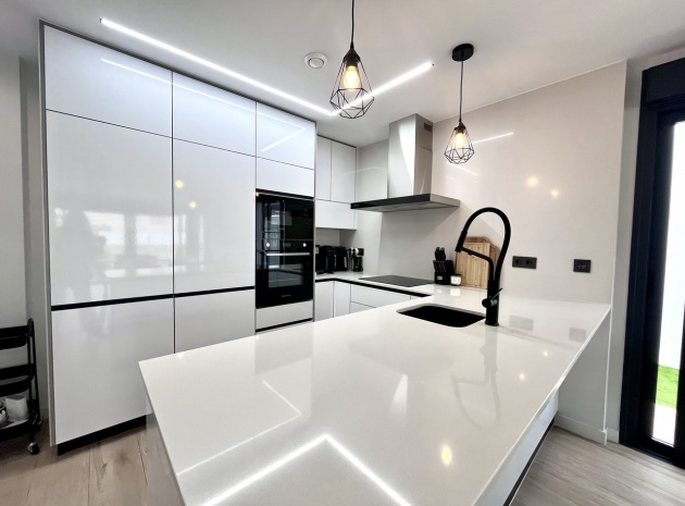 Wederverkoop - Villa - Punta Prima