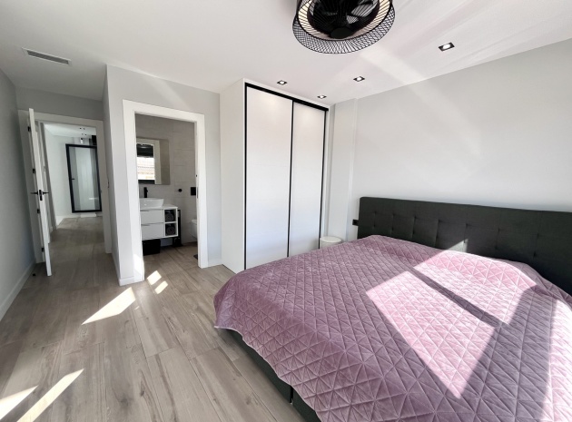 Wederverkoop - Villa - Punta Prima