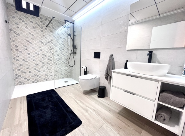 Wederverkoop - Villa - Punta Prima