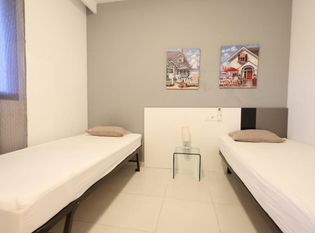 Wiederverkauf - Wohnung - La Zenia - Res Sabrina