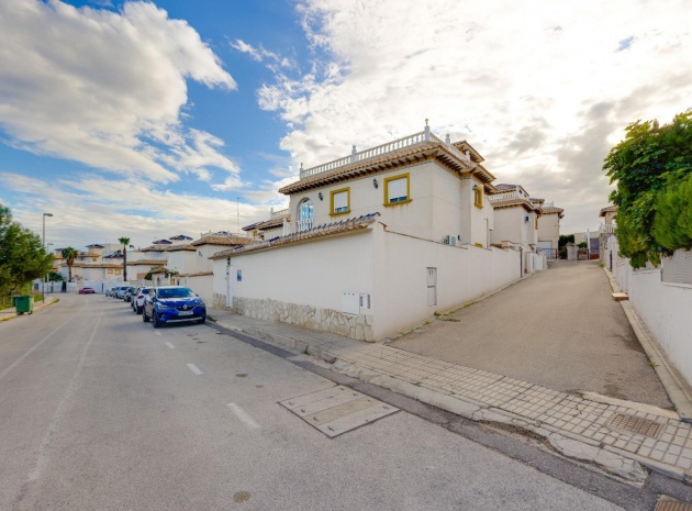 Resale - Villa - Playa Flamenca - san jose