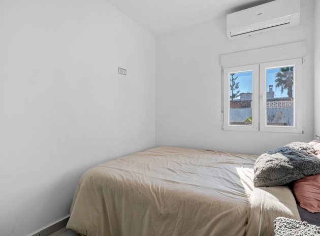 Återförsäljning - Villa - Ciudad Quesada