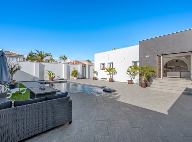 Återförsäljning - Villa - Ciudad Quesada