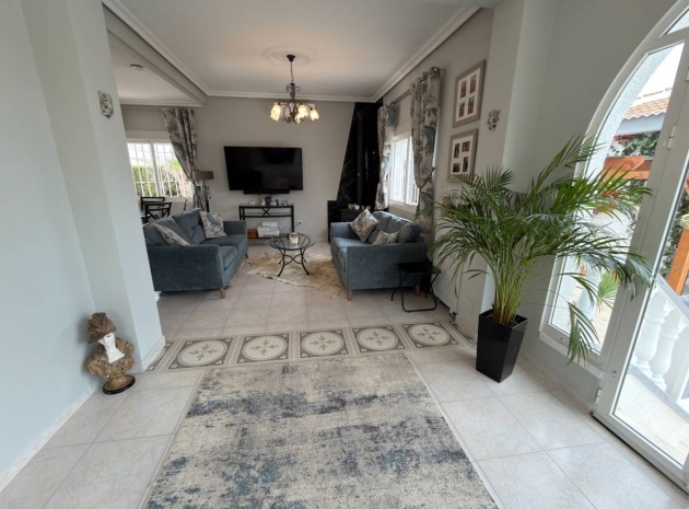 Återförsäljning - Villa - Ciudad Quesada