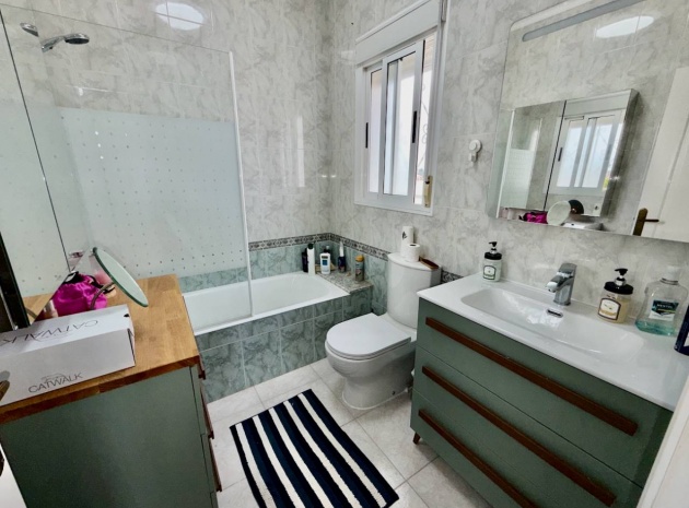 Återförsäljning - Villa - Ciudad Quesada