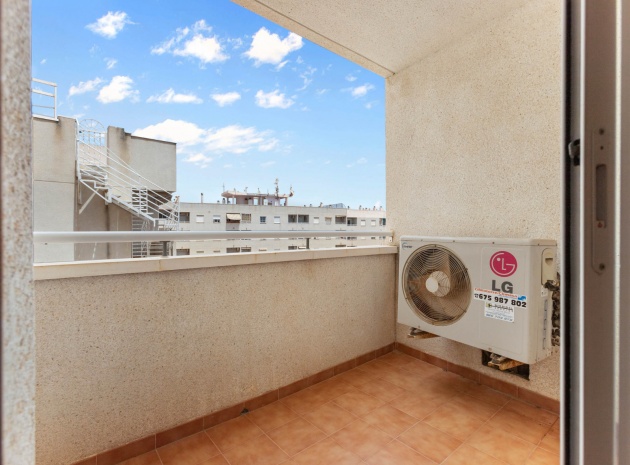 Wiederverkauf - Wohnung - Torrevieja - Beachside Torrevieja
