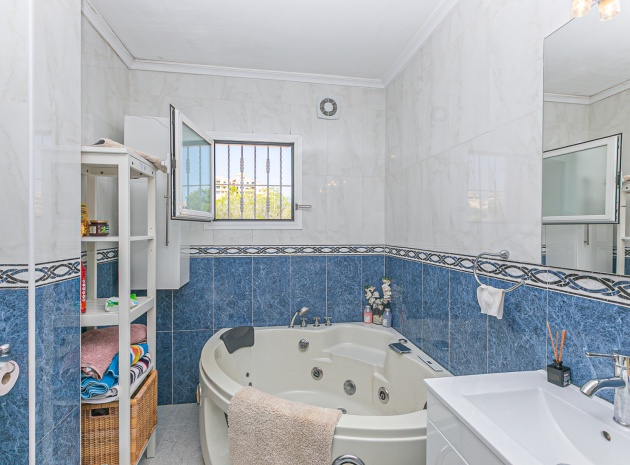 Revente - Villa - Campoamor