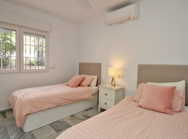 Wiederverkauf - Villa - Villamartin - las ramblas