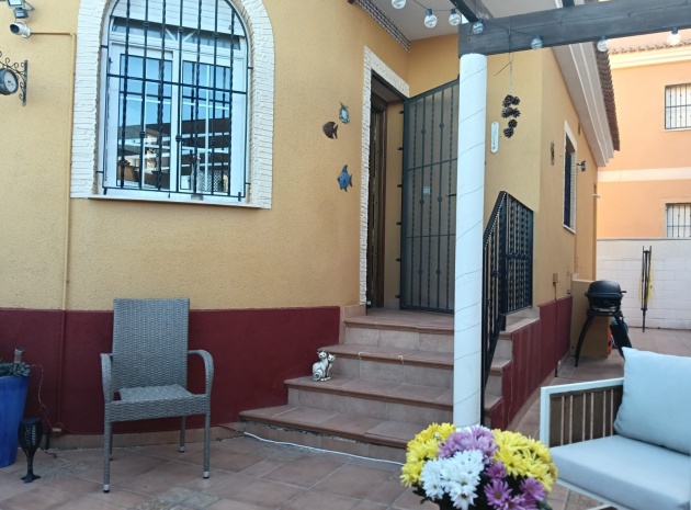 Wiederverkauf - Villa - Los Montesinos - La Herrada