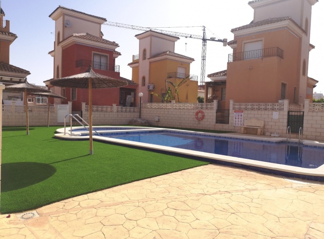 Wiederverkauf - Villa - Los Montesinos - La Herrada