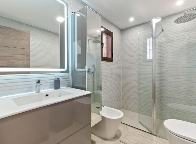 Wiederverkauf - Villa - Torrevieja - Aguas Nuevas