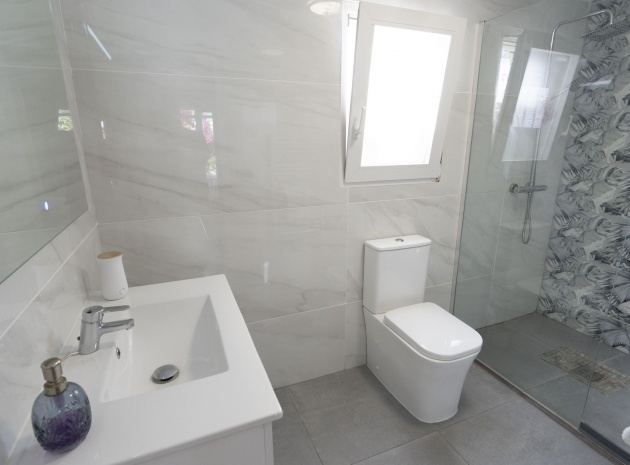 Wiederverkauf - Villa - Torrevieja - san luis