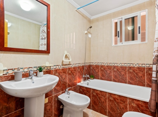 Återförsäljning - Lägenhet - Torrevieja - parque del naciones