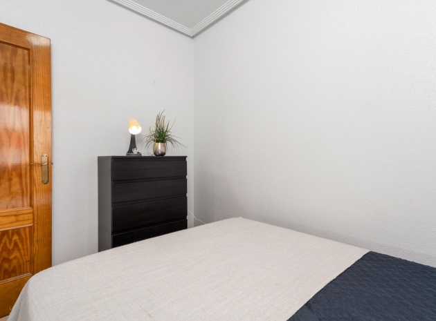 Återförsäljning - Lägenhet - Torrevieja - parque del naciones