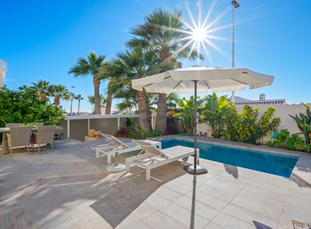 Wederverkoop - Villa - Villamartin - Los Dolses