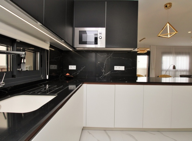 Wiederverkauf - Wohnung - San Miguel de Salinas