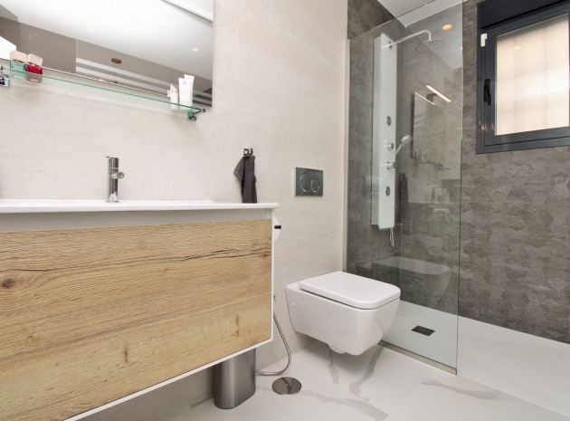 Wiederverkauf - Wohnung - San Miguel de Salinas