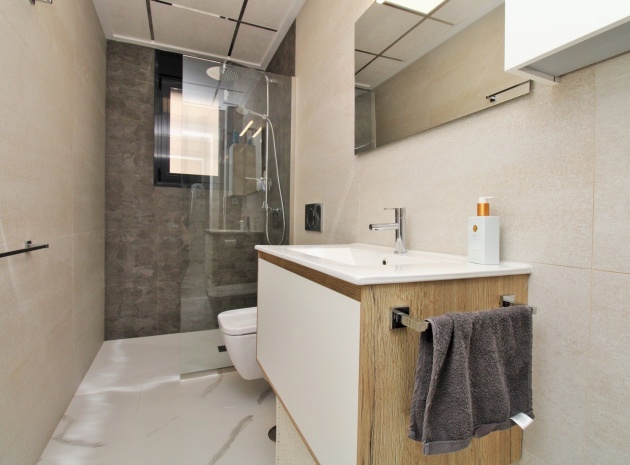 Wiederverkauf - Wohnung - San Miguel de Salinas