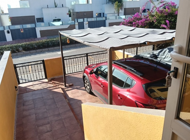 Återförsäljning - Lägenhet - Los Montesinos - La Herada