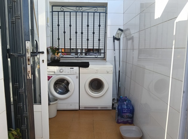 Återförsäljning - Lägenhet - Los Montesinos - La Herada