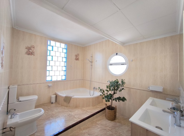 Resale - Villa - Villamartin - Los Dolses