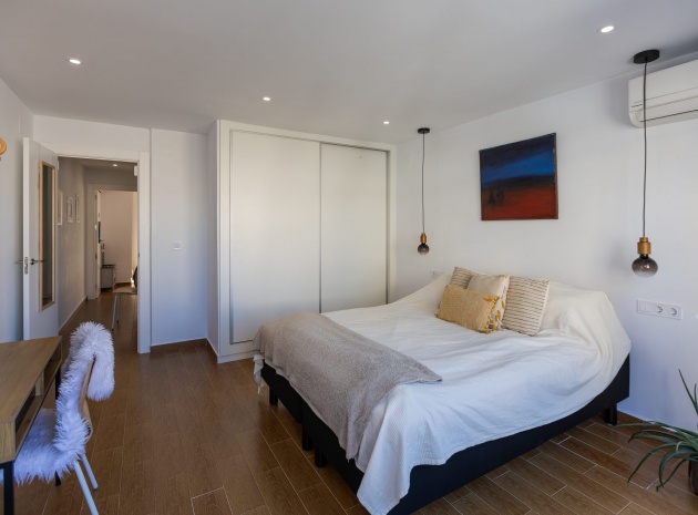 Resale - Townhouse - Torrevieja - Aguas Nuevas