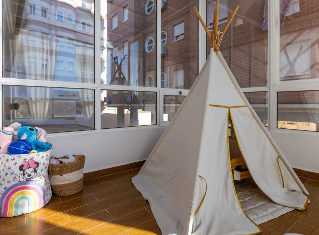 Resale - Townhouse - Torrevieja - Aguas Nuevas