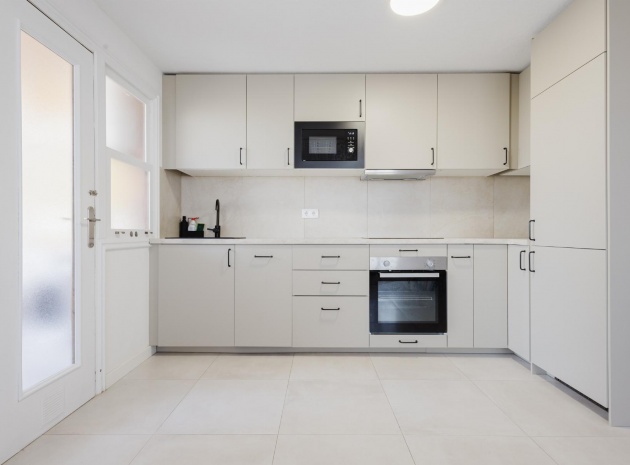 Revente - Appartement - Torrevieja - Beachside Torrevieja